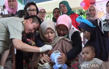 Pemerintah Resmi Distribusikan Vaksin Pneumonia Gratis