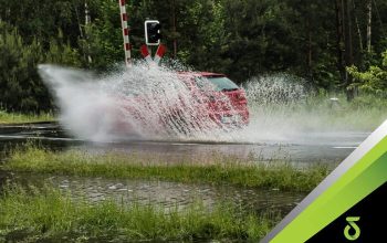 Bagaimana Cara Menghindari Aquaplaning di Jalan Basah?