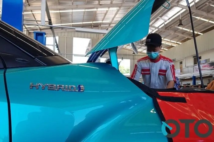 Berapa Biaya Perawatan Mobil Listrik Dibandingkan Mobil Bensin?