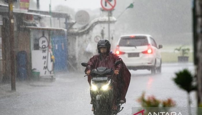 BMKG Potensi Hujan Lebat Masih Mengintai Wilayah Indonesia