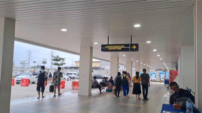Pelabuhan Merak Ramai Wisatawan Menjelang Libur Panjang