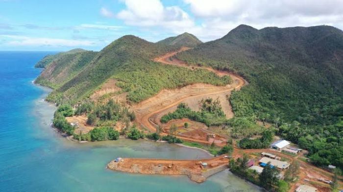 Ekspansi Tambang Nikel di Raja Ampat dan Ancaman terhadap Ekosistem ... Jokowi Klarifikasi Izin Tambang Nikel di Raja Ampat