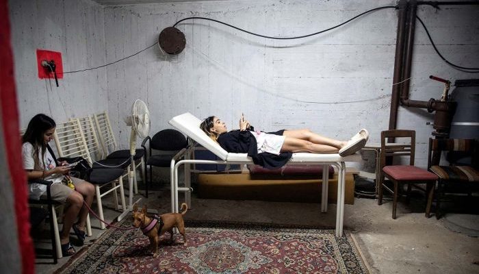 Tel Aviv Dibombardir, Pemimpin Israel Berlindung di Bunker