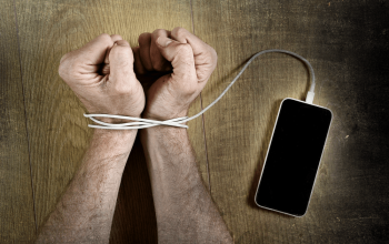 Ini 3 Kepribadian yang Sering Tak Bisa Lepas dari Gadget