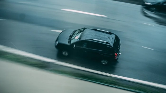 8 Tips Aman Berkendara Di Jalan Tol Lacak Harga - vrogue.co Tips Berkendara Motor Aman di Jalan Raya