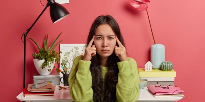 10 Cara Sederhana Mengatasi Overthinking