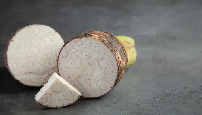 10 Manfaat Talas untuk Kesehatan Jantung dan Pencernaan serta Jenis yang Aman Dikonsumsi