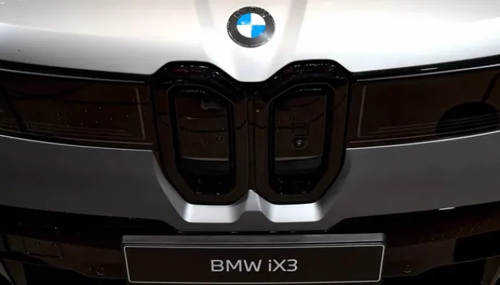 Kelas Baru BMW Tampilkan Pembaruan Lebih Cepat dari Smartphone