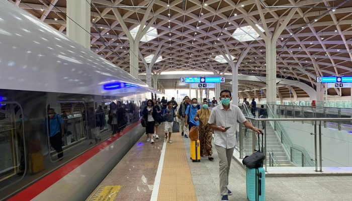 3 Berita Terbaru: Cara Reschedule Tiket Kereta Cepat Whoosh dengan Biaya Bebas