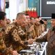 Prabowo Sering Telepon Menteri Malam Bukan Tanggal Merah Mohon Maaf pada Keluarga