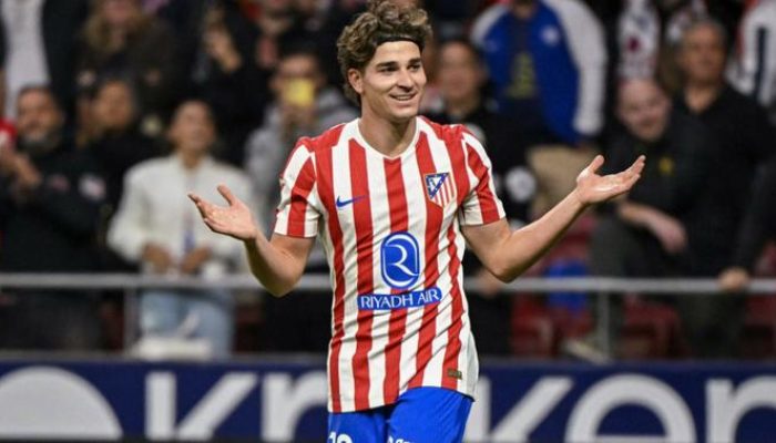 Julian Alvarez Dalam Perhatian Barcelona, Kata Diego Simeone