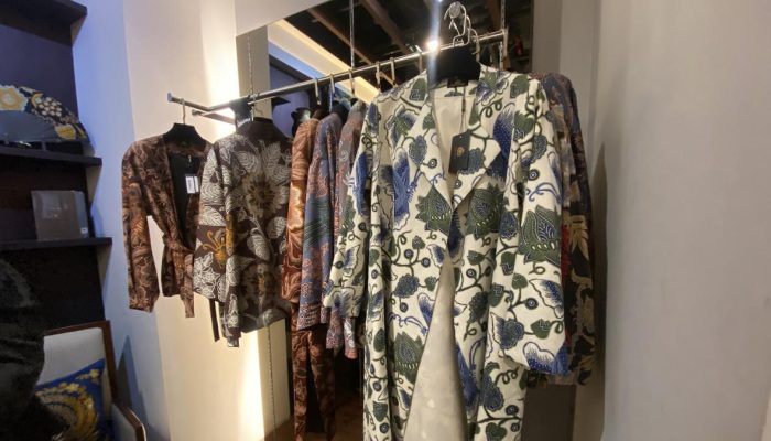 3 Berita Hari Ini: 6 Batik Mewah Indonesia, Menjaga Warisan dan Keanggunan Klasik