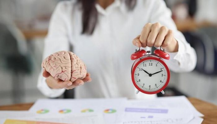 Studi Menunjukkan Puasa Intermiten Tidak Mempengaruhi Kemampuan Berpikir Dewasa