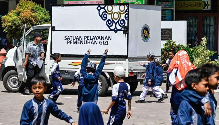 Mitra SPPG Kini Hanya Boleh Antar MBG Sampai Pagar Sekolah