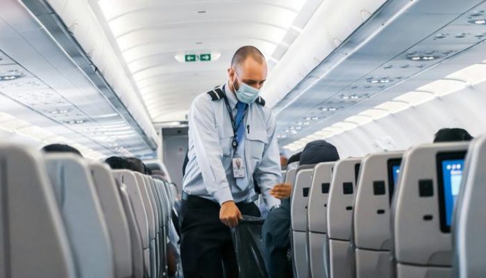 Penumpang Terjebak 6 Jam di Pesawat dan Diturunkan Kembali