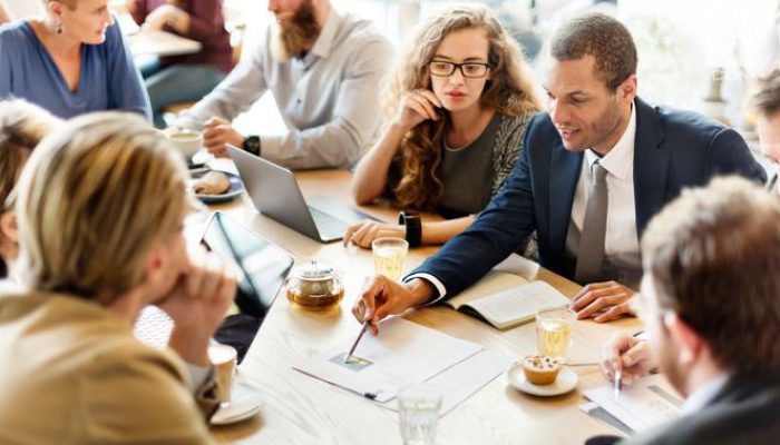 Loyalitas dan Upah yang Tidak Memadai