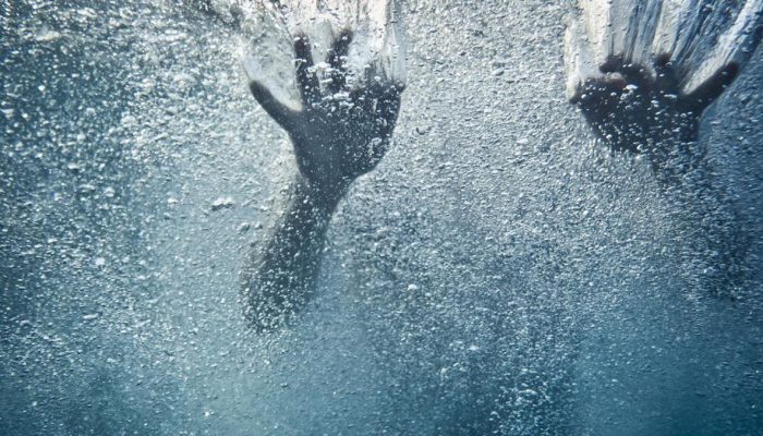 Keluarga Terseret Arus Sungai di Gorontalo: Ayah Tewas dan Anak Hilang