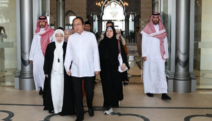 Didampingi Puan dan Prananda, Megawati Akan Melaksanakan Ibadah Umrah