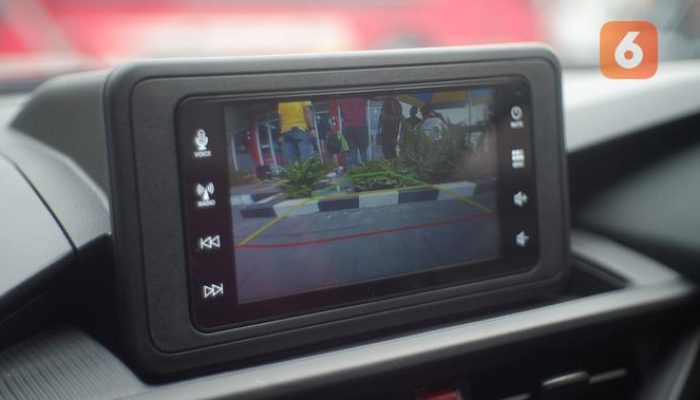 Tips Optimal Merawat Kamera dan Sensor Parkir Mobil