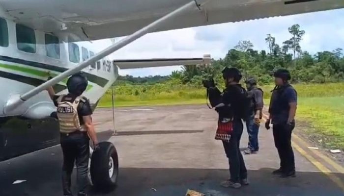 Pesawat Smart Air Diserang 20 Anggota KKB Ditemukan 13 Titik Tembakan