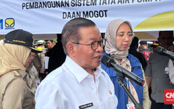 Pasang Atribut Partai di Flyover Jakarta Dilarang