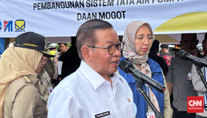 Pasang Atribut Partai di Flyover Jakarta Dilarang