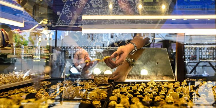 Harga Emas Perhiasan Hari Ini 26 April 2026 di Pasar dan Tempat Penjualan Emas