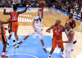 Cooper Flagg Raih Gelar Rookie of the Year NBA 2026 Usai Kalahkan Mantan Rekan Setim di Duke