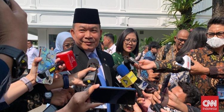 Daftar Tokoh ke Istana Menjelang Reshuffle Dudung Jumhur dan Qodari