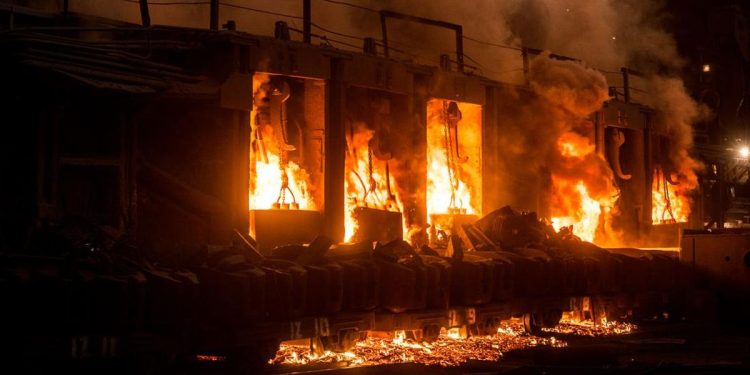 Bantu Padamkan Kebakaran, Satu Warga Makassar Tewas akibat Listrik