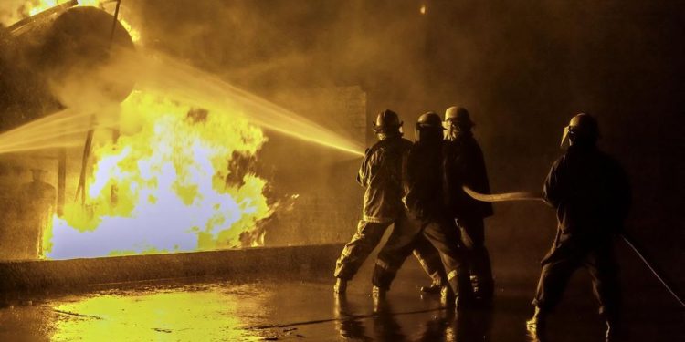 Perabotan dan Pakan Kucing di Tangerang Terbakar dan Ludes