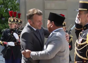 Prabowo dan Macron Bertemu di Paris Bahas Energi dan Pendidikan