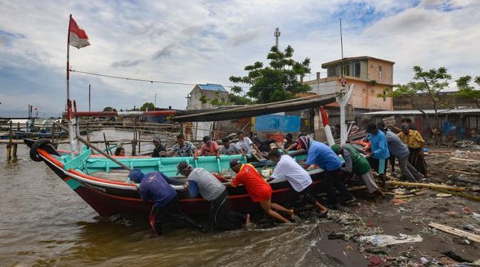 Nelayan Pertama dalam Sejarah Mendapatkan Perawatan