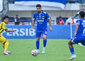 Frans Putros Minta Tim Fokus Hadapi PSM Makassar Tanpa Gangguan