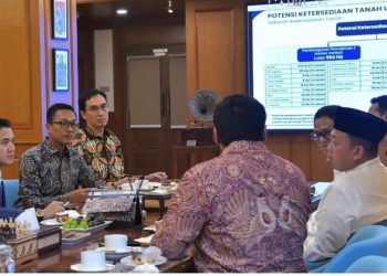 Teddy Kumpulkan Menteri di Istana untuk Bahas Lahan Mega Proyek 100 GW