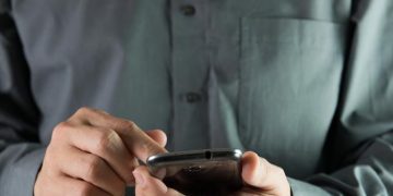 Sisi Buruk Notifikasi Ponsel yang Merusak Otak Kita secara Diam-Diam