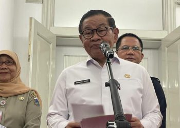 Pramono Teken Instruksi Pemilahan Sampah Rumah Jakarta