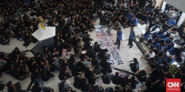DPR Minta Kemendikbud Ristek Selidiki Kasus Pelecehan di UPN Jogja