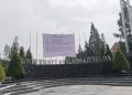 Spanduk Viral di Gerbang Kampus UGM Dilepas