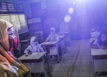 Siapkan Skema Baru untuk Masa Depan Guru Non-ASN oleh Kemendikdasmen