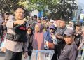 Kapolres Depok Traktir Warga Jajan saat CFD dan Ngopi Saat Patroli Malam
