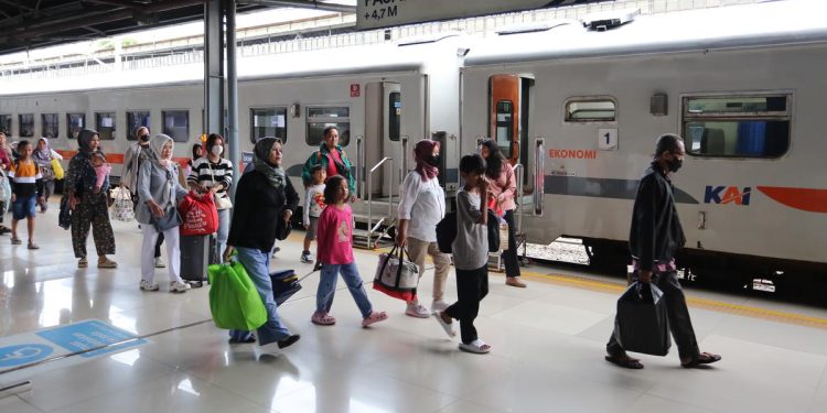 Diskon 30 Persen Tiket Kereta Api Liburan Sekolah Cek Rute Favorit dan Kuota