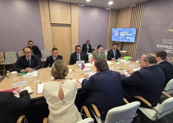 Capaian Posbankum di Forum Hukum Rusia oleh Menkum Supratman