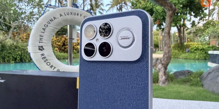 Spesifikasi dan Harga F8 Ultra yang Kembali Hadir di Indonesia