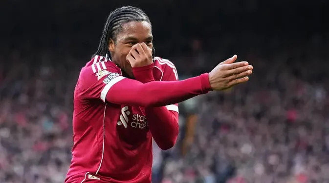 Liverpool Menegaskan Rio Ngumoha Tidak Untuk Dijual