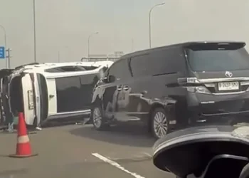 Kronologi Kecelakaan Beruntun di Tol Becakayu, Tiga Mobil Terlibat dan Rusak Parah