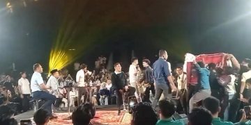 Diskusi di UGM Memanas, Budiman Sudjatmiko dan Nusron Dihadang Demonstrasi