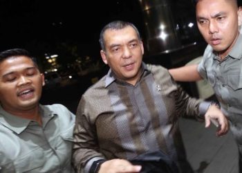 Jelang Tengah Malam, Wamen Imipas Silmy Karim Menyerahkan Diri ke KPK