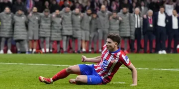 Atletico Madrid Marah, Tuduh Barcelona Lakukan Pendekatan Ilegal Terhadap Julian Alvarez