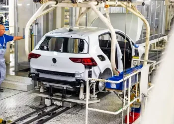 PHK 100 Ribu Karyawan Volkswagen Karena Persaingan Mobil China yang Semakin Ketat